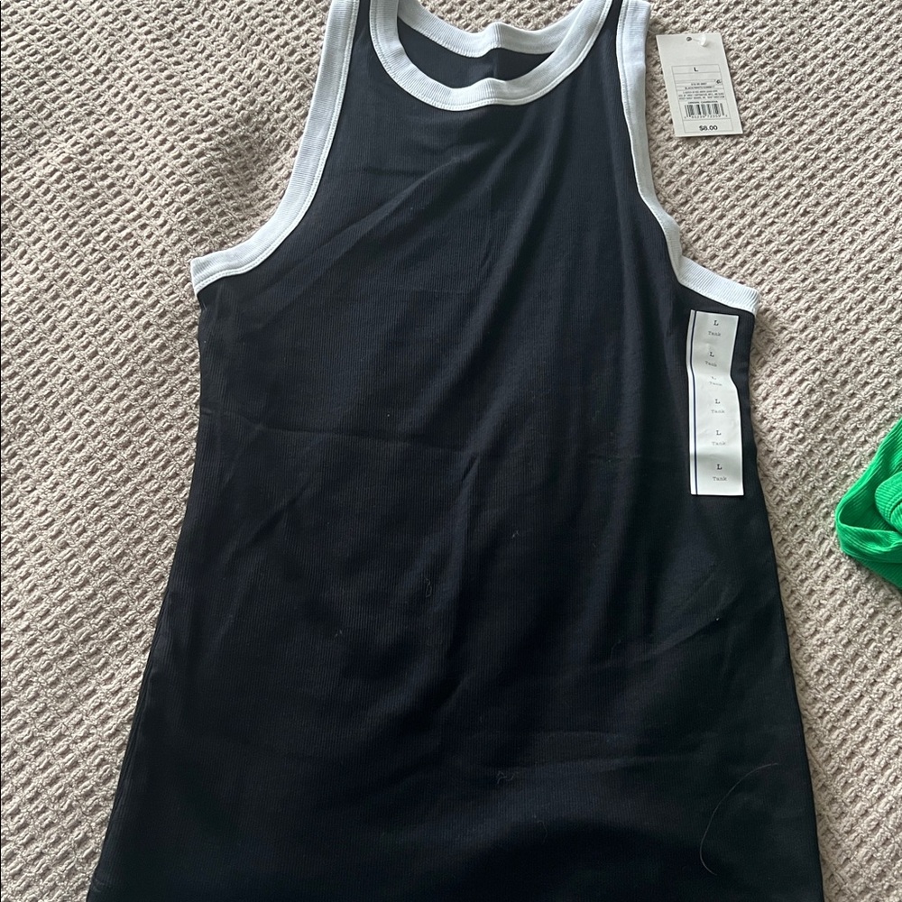 Tank top bundle - Picture 2 of 3